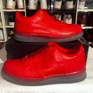 Nike Air Force 1 CMFT Lux Low "Ostrich Red". 
# 805300-600 has original box